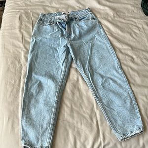 Abercrombie 80s mom high rise Jean